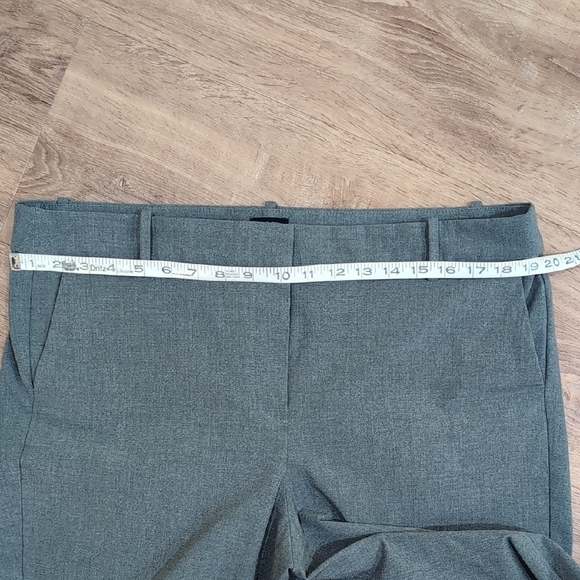 J Crew Women's Stylish Gray Trousers - Picture 11 of 11